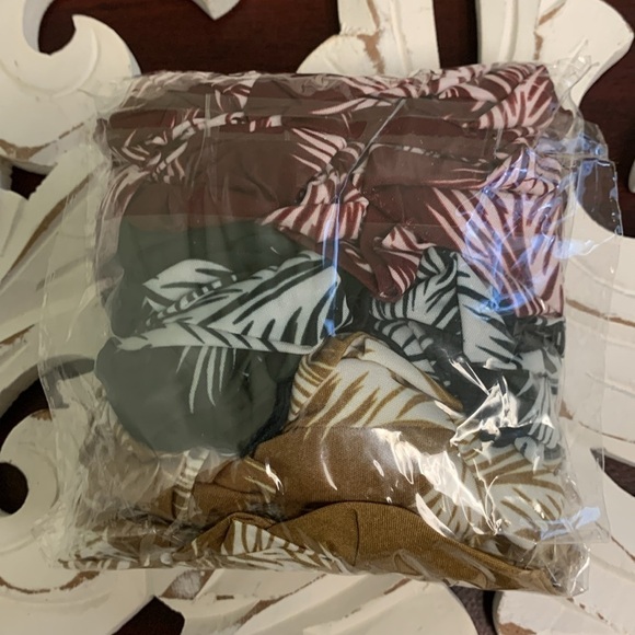 Bundle of 3 Oversized Elastic Scrunchies Burgundy, Black, Mustard Yellow NIB - Picture 5 of 8